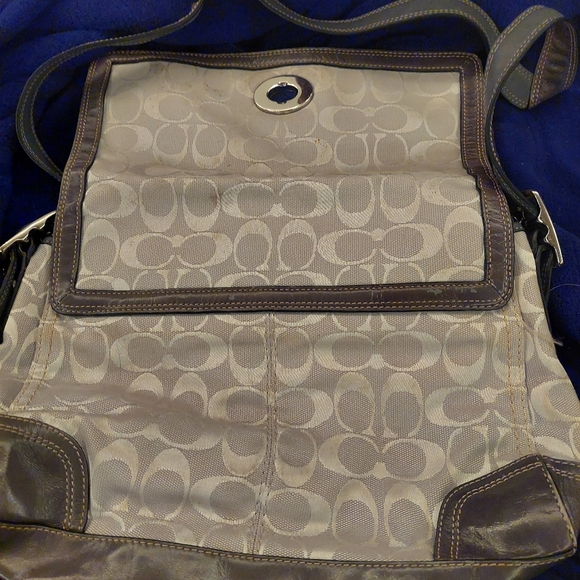 Coach Purses - Picture 9 of 16